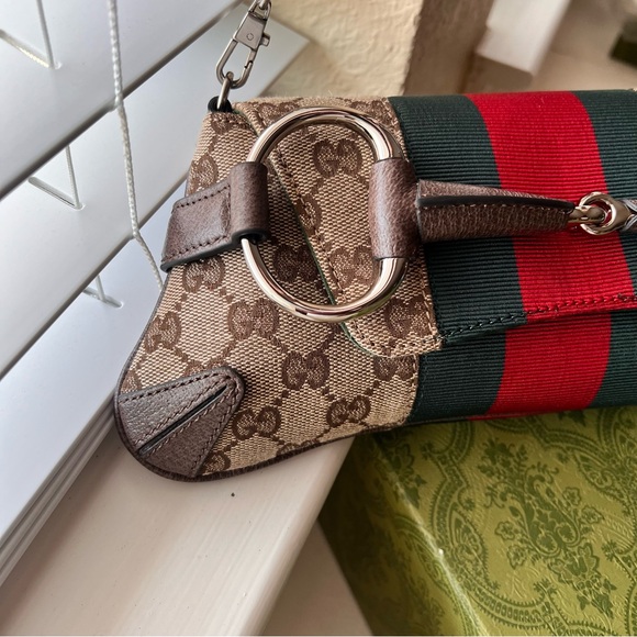 Gucci GG Canvas Small Horsebit Chain Shoulder Bag - Picture 13 of 16